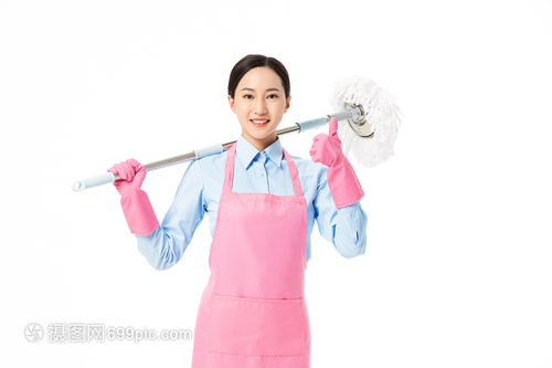 家政服務 女性拖地的專業(yè)價值與意義
